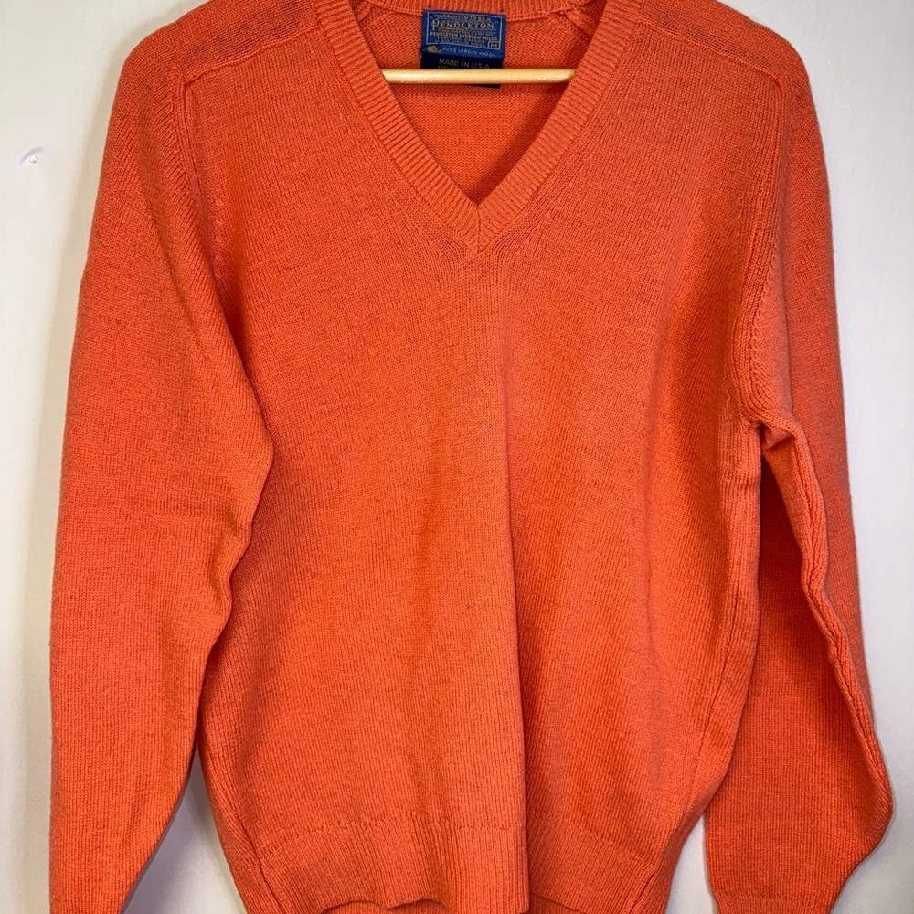 Men's Vintage Pendleton wool Coral-Orange V-Neck Sweater